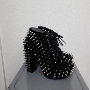 Metal Spiked Platforms